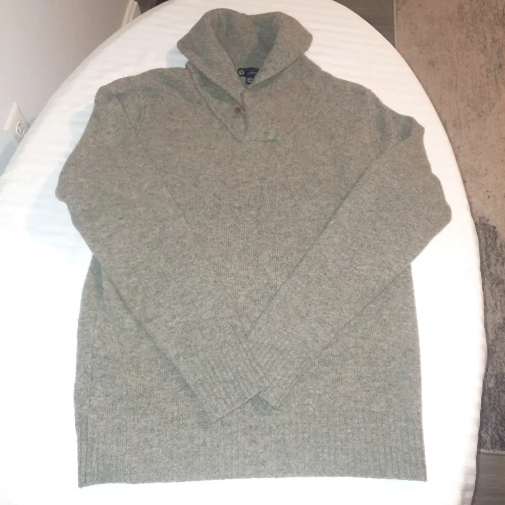J. Crew Lambswool Sweater Size Small